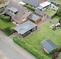 Wohnhaus mit Einliegerwohnung, voll unterkellert, Baugrundstück - Fockbek
