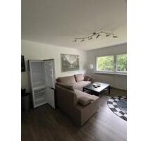 Helles Apartment 450,- ( Teil-) möbliert - Oberhausen Rothebusch