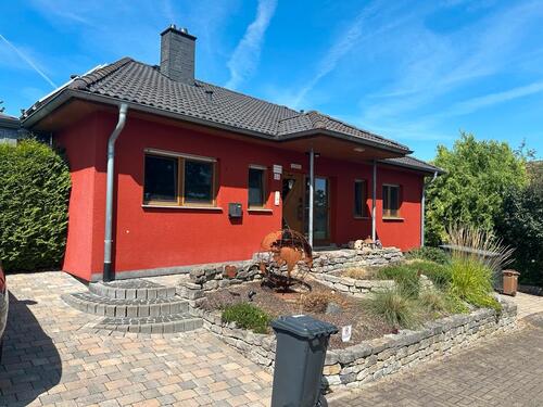 Foto - Einfamilienhaus mit Einliegerwohnung, Ulmenstrasse 21, Kirberg