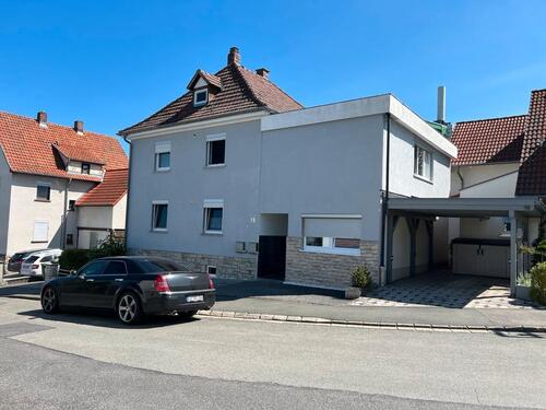 Foto - Großzügige 4-Zimmer-Wohnung mit Wintergarten, Garten & Stellplatz