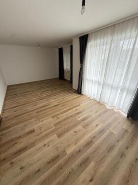 Foto - Helle 4-Zimmer-Wohnung mit Balkon in ruhiger Wohnlage