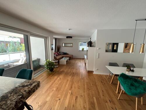 Foto - Großzügige, luxuriös ausgestattete Wohnung in zentraler Lage