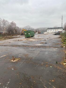 Foto - Freifläche befestigt und eingefriedet zu vermieten