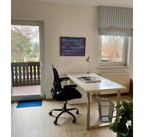Lichtdurchflutetes Apartment im Grünen (1 Person, für 3-9 Mon.) - Berlin Pankow