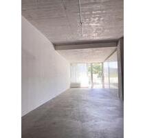 Loft Studio Wohnung mit Terrasse in Brutalistischer Architektur - Berlin Mitte