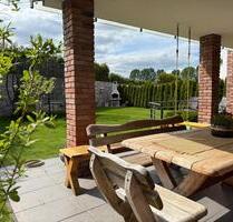 Moderne Maisonette-Wohnung mit Garten, Kamin und Doppelgarage - Baunatal