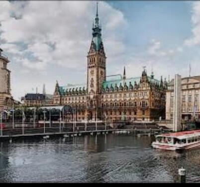 Foto - Weihnachten in Hamburg wohnen - 550,00 EUR Kaltmiete,