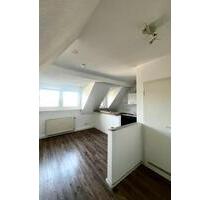 Charmante 2-Zimmer-DG-Wohnung mit Wohnküche – hell & gemütlich - Wuppertal Elberfeld