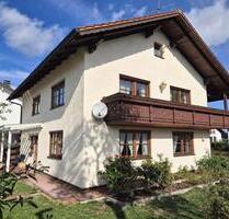 Zweifamilienhaus mit großem Garten in Traunwalchen - Traunreut Arleting