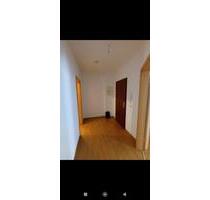 Schöne helle 2 Zimmer Wohnung Dachgeschoss - Leipzig Altwest