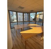 Lichtdurchflutetes kompaktes Büro in Velbert