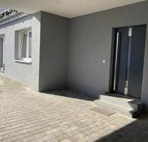 Moderne Wohnung mit eigenem Eingang zum Hof - Viernheim