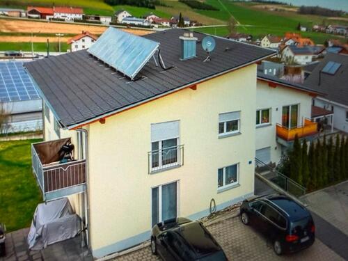 Foto - 3-Zimmer-Wohnung mit Balkon in ruhiger Ortsrandlage von Mengkofen