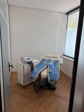 Foto - Behandlungsraum stundenweise zu vermieten inkl. Parkplätze.