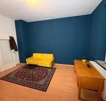 BEFRISTET JANUAR: 2-Zimmer-Wohnung mit Blick auf den Marienplatz - Stuttgart Lehen