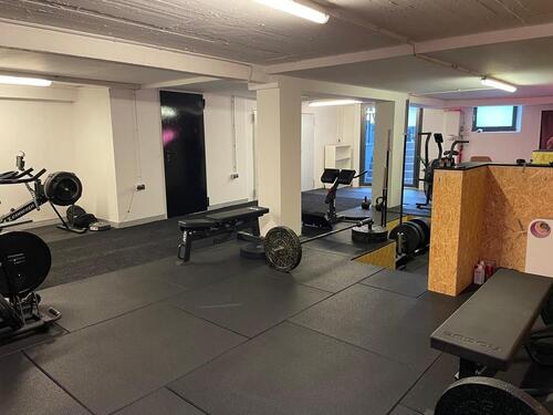 Foto - Studio für PT, Crossfit oder auch als Massage-Studio