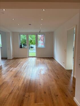 Foto - Frisch sanierte 4 Zimmerwohnung 100qm