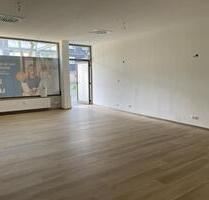 Renovierte Laden- oder Bürofläche zur Anmietung frei! Jetzt Besichtigungstermin vereinbaren! - Remscheid Lüttringhausen