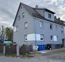 4-Zimmer Wohnung im 1. OG - 700,00&nbsp;EUR Kaltmiete, ca.&nbsp; 85,00&nbsp;m&sup2; in Weiden in der Oberpfalz (PLZ: 92637)