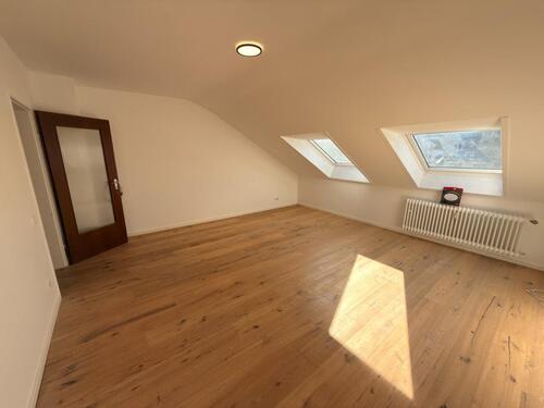 Foto - Sanierte 3 Zimmer Dachgeschoss-Wohnung in Mettmann