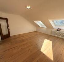 Sanierte 3 Zimmer Dachgeschoss-Wohnung in Mettmann