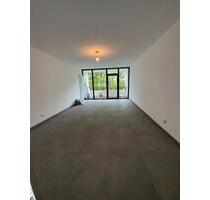 sanierte 1 Zimmer Wohnung mit EBK, Balkon und TG - Wiesbaden Biebrich