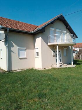 Foto - Vermiete Haus in Montenegro - 350,00&nbsp;EUR Kaltmiete, ca.&nbsp; 200,00&nbsp;m&sup2;