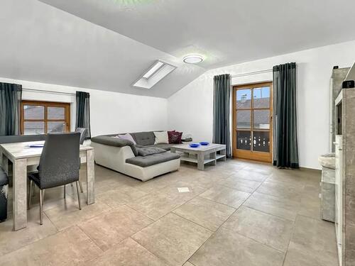 Foto - Gepflegte 3 -Zimmer Dachgeschosswohnung mit Balkon in Raubling