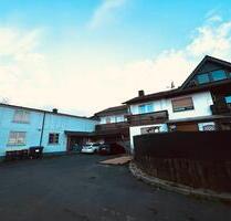 Vierseithof mit Wohn- & Gewerbefläche in Ulrichstein