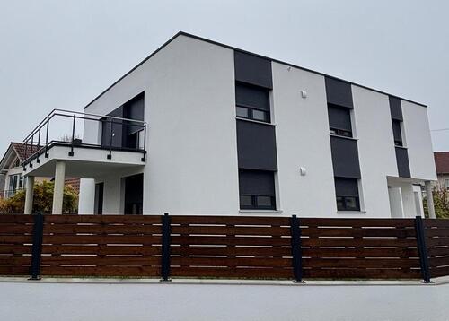 Foto - LUXUS-NEUBAU: 120 m², 4 Zimmer, Garage, Garten, Terrasse & PV