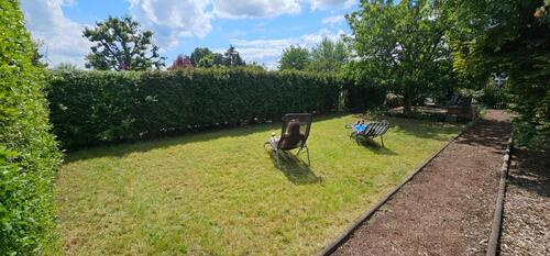 Foto - Kleingarten Pachtgarten mit Qek-Wohnwagen + Steinlaube in Lützen