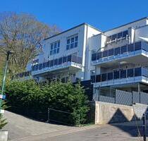 Tolle Drei-Zimmer-Penthouse-Wohnung in Neunkirchen auf dem Biedersberg