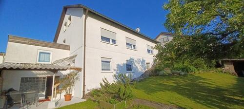 Foto - Freistehendes Mehrfamilienhaus in aussichtsreicher Lage