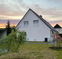 Gepflegte Doppelhaushälfte mit 3,5 Zimmern und Carport in Celle - Winsen (Aller)