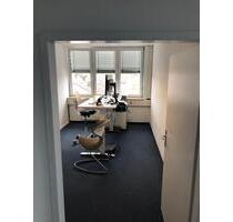 Schöne Büroräume (1,5) in netter Bürogemeinschaft in Gauting