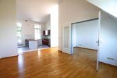 Foto - Teilgewerbliche Vermietung! 4-Zimmer Dachgeschosswohnung in ruhiger Lage!
