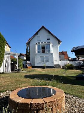 Foto - Einfamilienhaus mit großem Garten