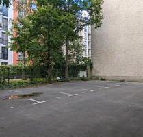 Einfacher Parkplatz in Schöneberg - Berlin Tempelhof-Schöneberg