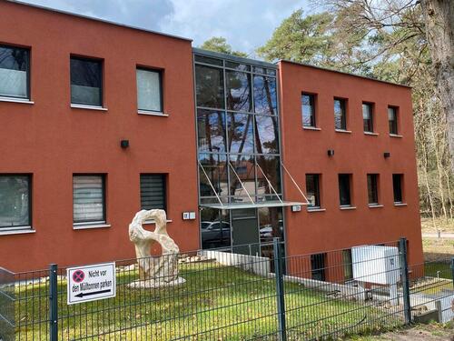 Foto - geräumige moderne Mietwohnung mit Balkon in Wald- und Seenähe