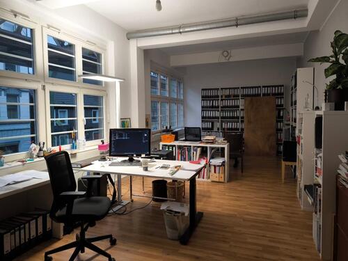 Foto - Büroarbeitsplatz - 300,00&nbsp;EUR Kaltmiete, ca.&nbsp; 63,00&nbsp;m&sup2;