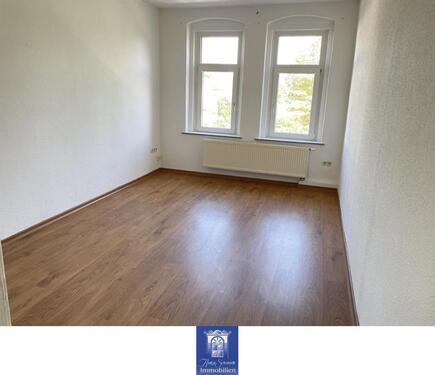 Foto - Gepflegte Wohnung mit Loggia, Blick ins Grüne und modernem Badezimmer!
