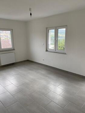 Foto - 3 Zimmer Wohnung mit Terrasse - 800,00&nbsp;EUR Kaltmiete, ca.&nbsp; 85,00&nbsp;m&sup2;