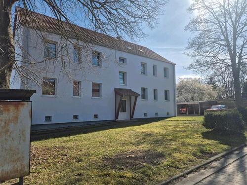 Foto - 3-Zimmer-Wohnung mit Balkon in ruhiger Lage in 06493 Neudorf