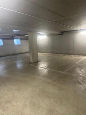 Foto - Tiefgaragenstellplätze in Berlin-Friedrichshain zu vermieten