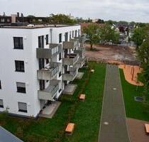 Zeitgemäße 3-Zimmer-Wohnung inklusive Einbauküche und Tiefgaragenstellplatz - Frankfurt am Main West