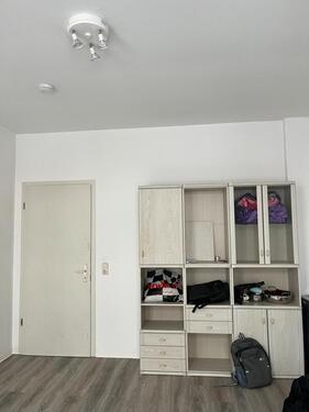 Foto - Helles Helles Zimmer in 2er-WG (15.04.–31.08.2026) – zentral