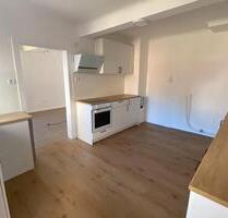 Helle 4-Zimmer-Wohnung mit Terrasse und privatem Garten - Brücken