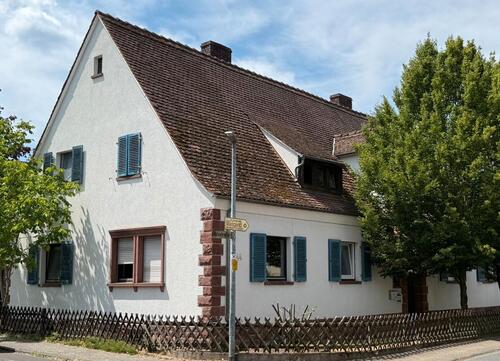 Foto - Charmantes Anwesen mit vier Wohneinheiten und vielseitigem Entwic