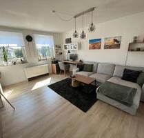 Sehr schöne 2,5-Zimmer-Wohnung mit EBK, super verkehrsgünstig - Bochum Altenbochum