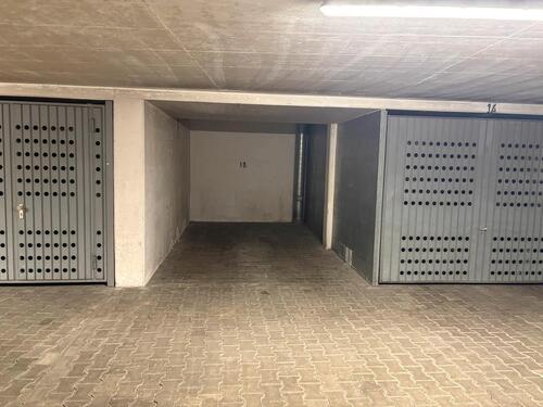 Foto - Tiefgarage Stellplatz - 90,00&nbsp;EUR Miete,